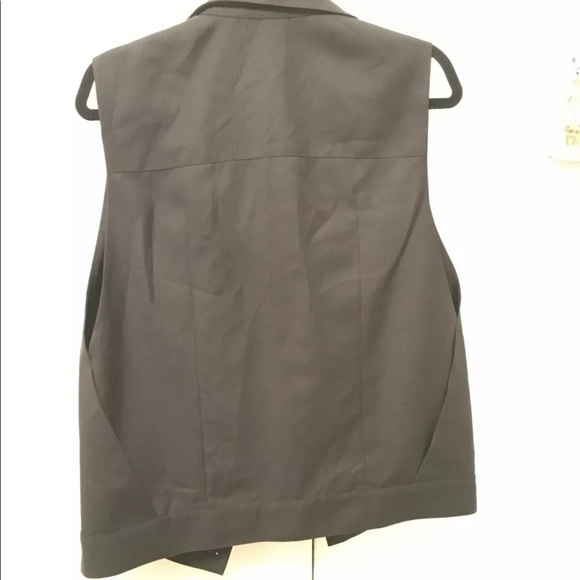 EMPORIO ARMANI MATT LINE MODERNIST VEST​​​​​ - Picture 8 of 8